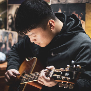 公交车上与学生做爰
