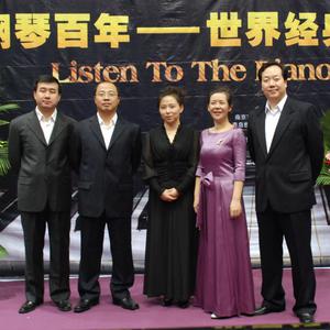 美女又爽❌又黄❌脱脱内内
