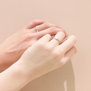 大鸡巴放在女生屁眼视频
